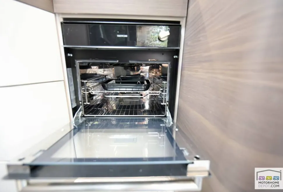Adria Matrix Supreme 670SC 2024