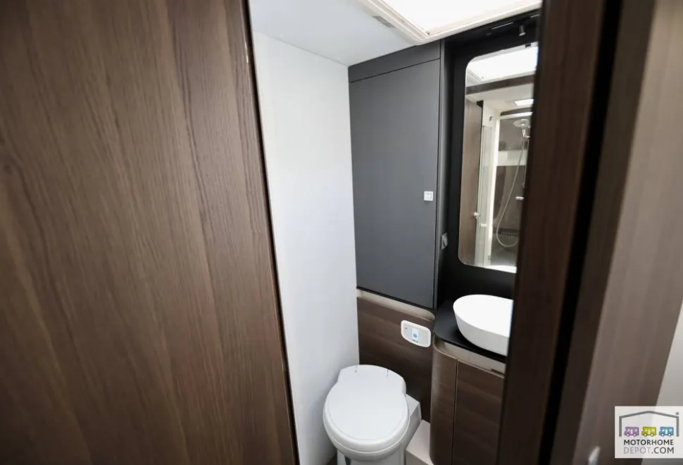 Adria Matrix Supreme 670SC 2024