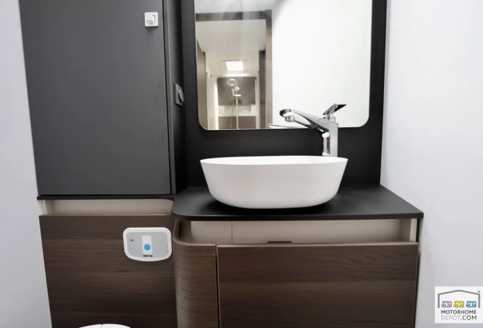 Adria Matrix Supreme 670SC 2024