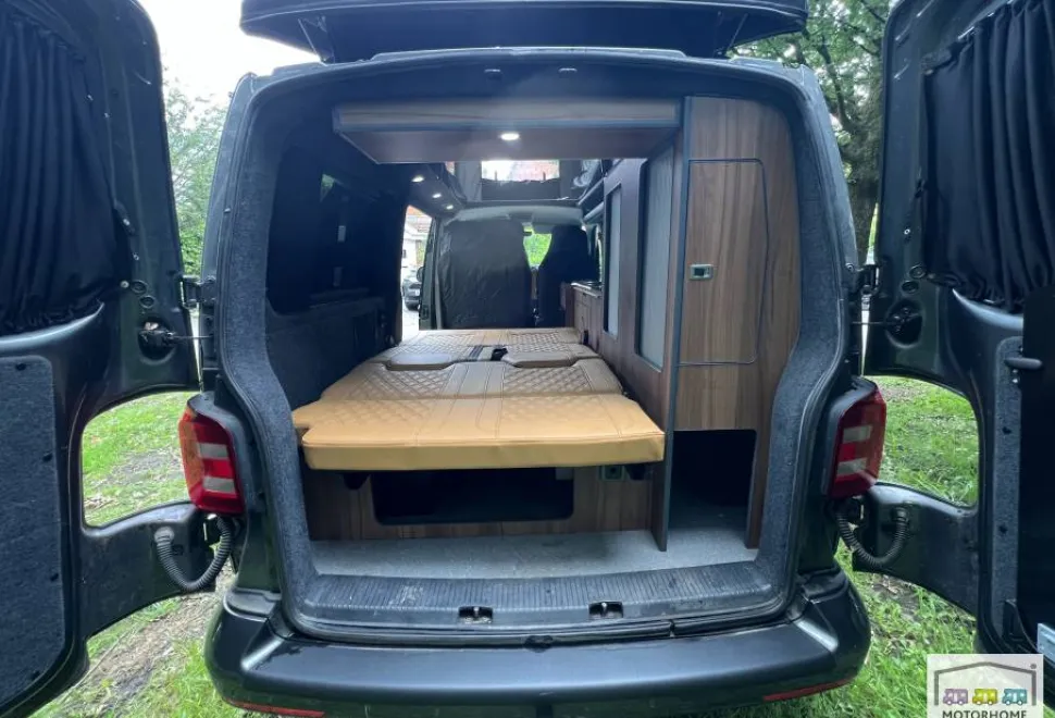 Volkswagen T6.1 Highline 2016