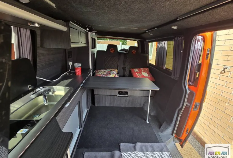 Volkswagen T6 Transporter   2018