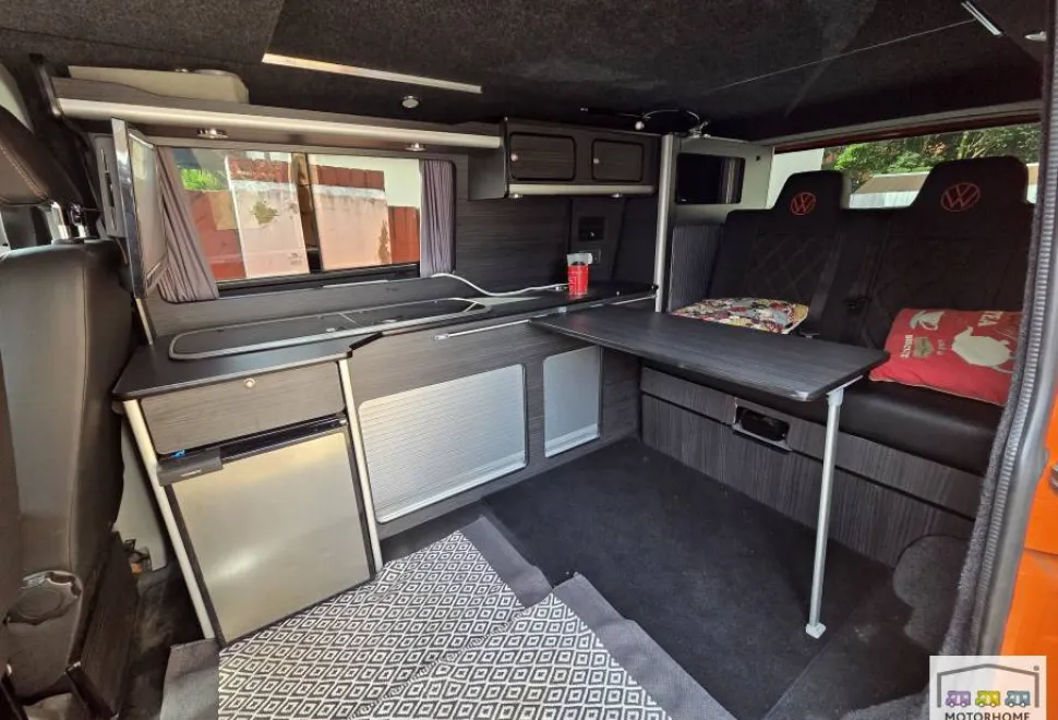 Volkswagen T6 Transporter   2018