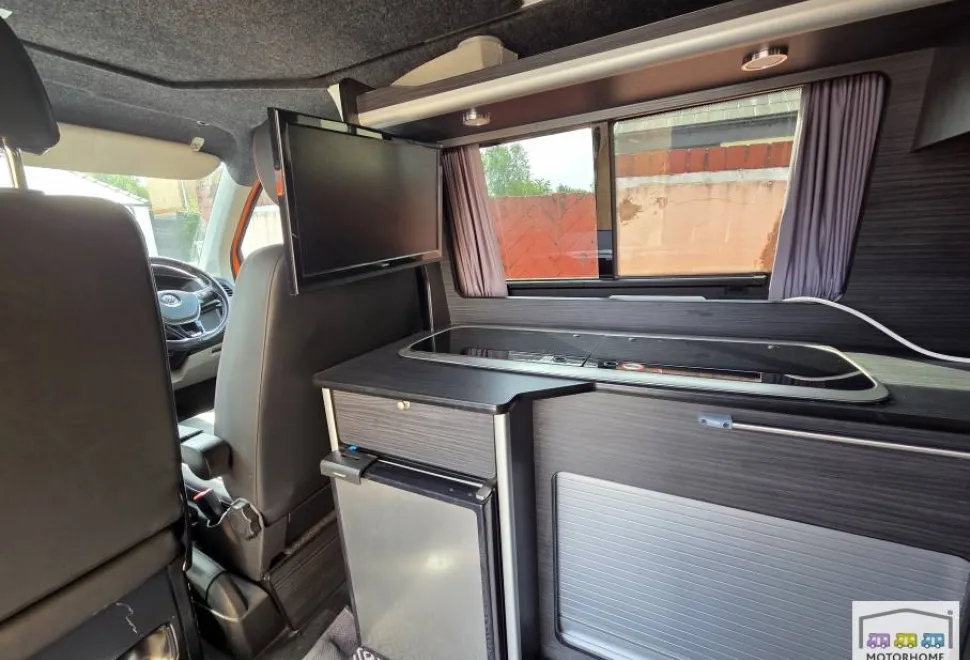 Volkswagen T6 Transporter   2018