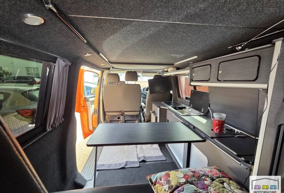 Volkswagen T6 Transporter   2018