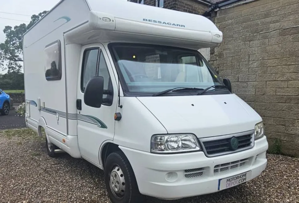 Bessacarr E410   2006