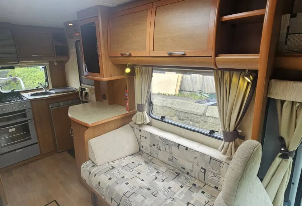 Bessacarr E410   2006