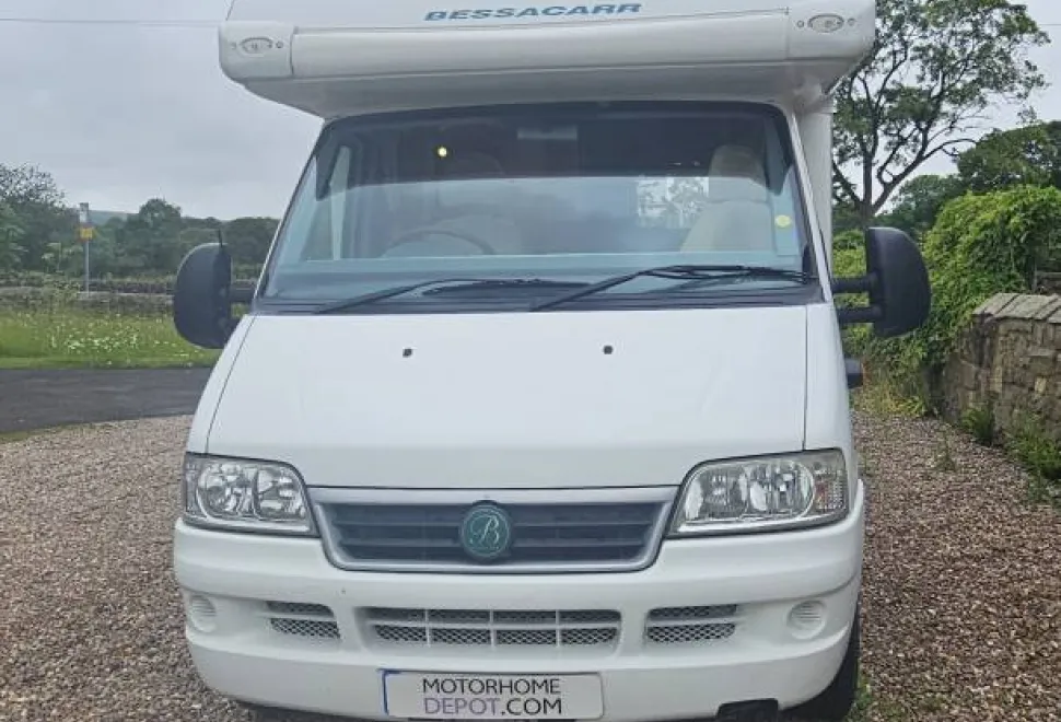 Bessacarr E410   2006