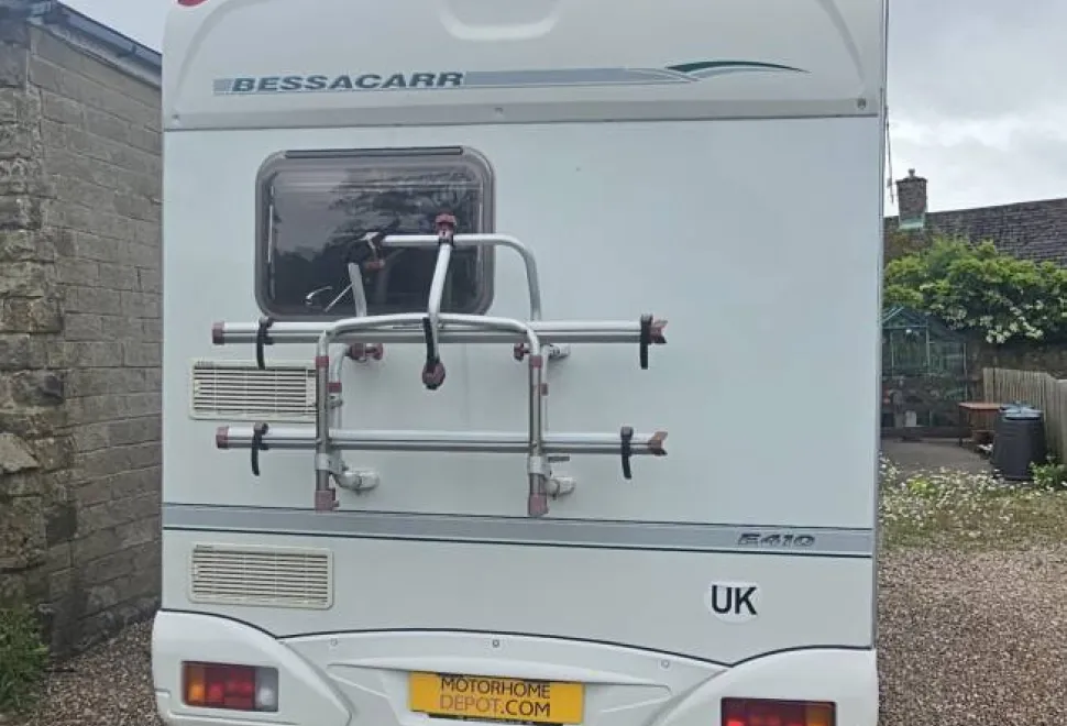 Bessacarr E410   2006