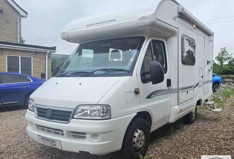 Bessacarr E410   2006