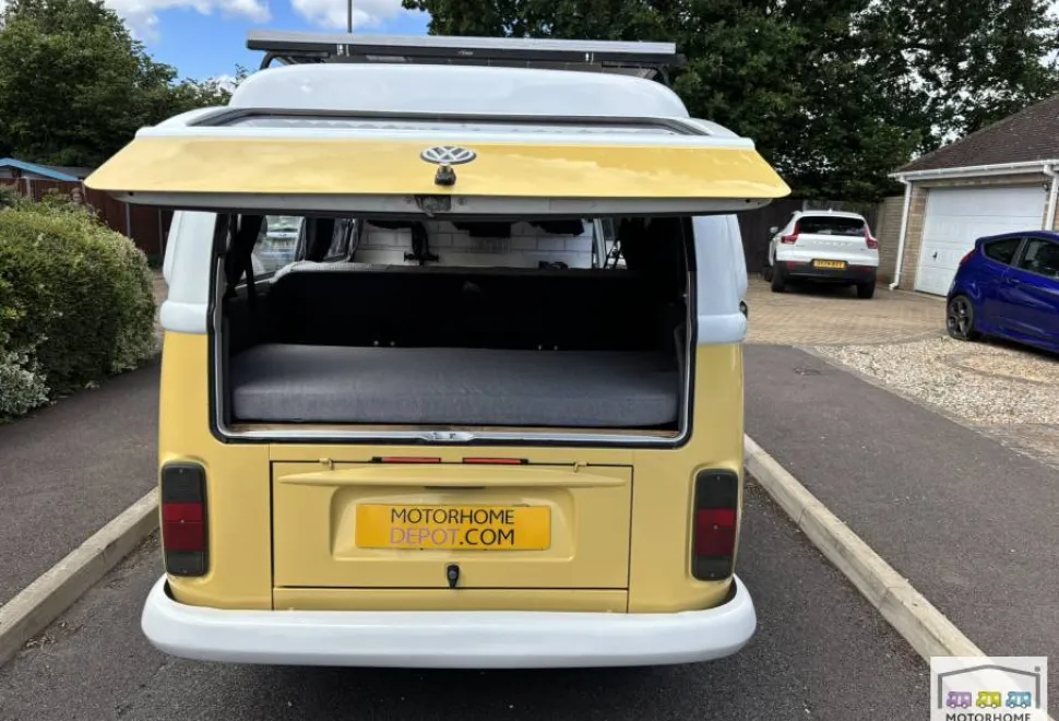 Volkswagen T2  2001