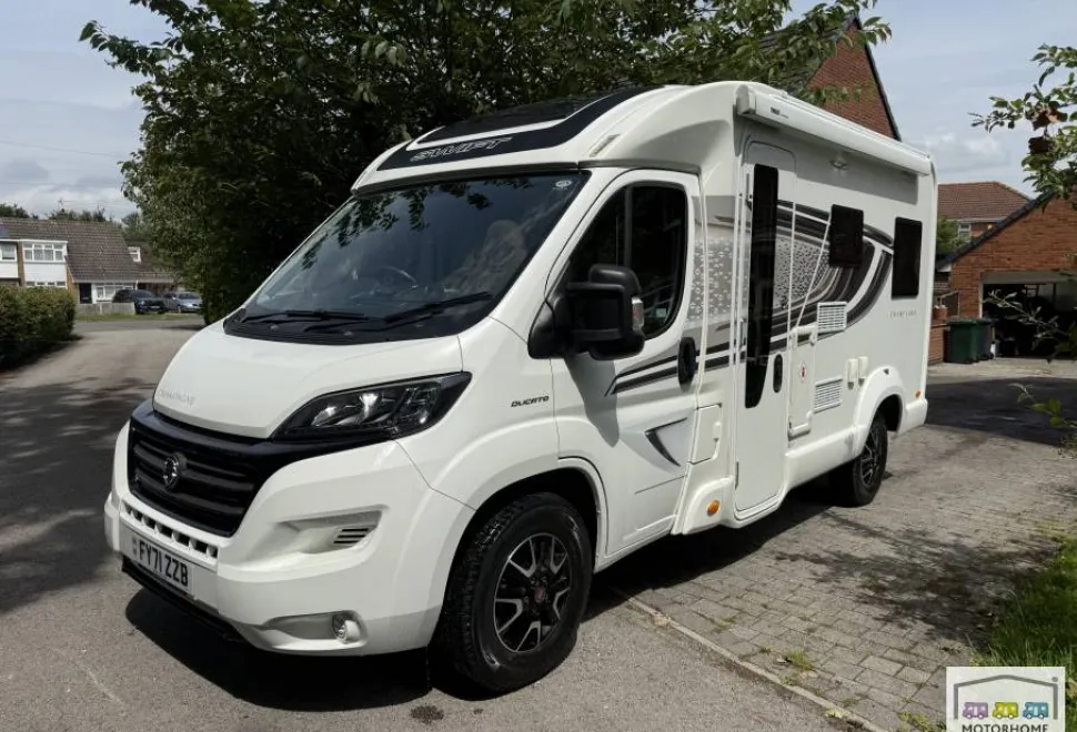 Swift Champagne  C404 2021