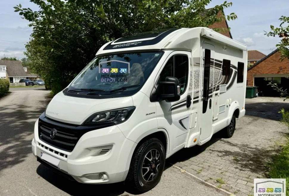 Swift Champagne  C404 2021