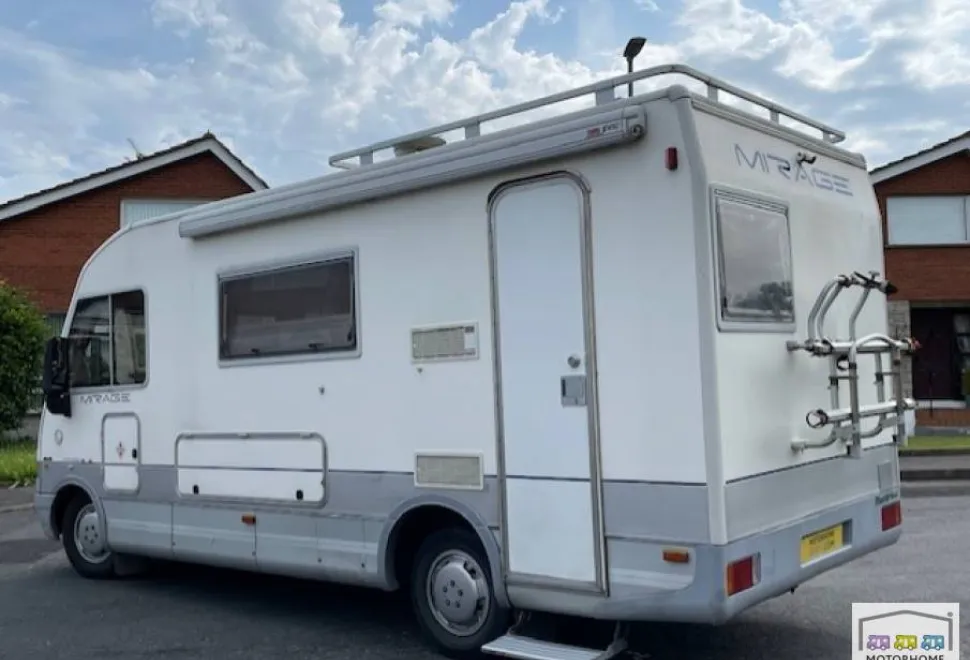 Auto-Sleepers Mirage 5000 2000