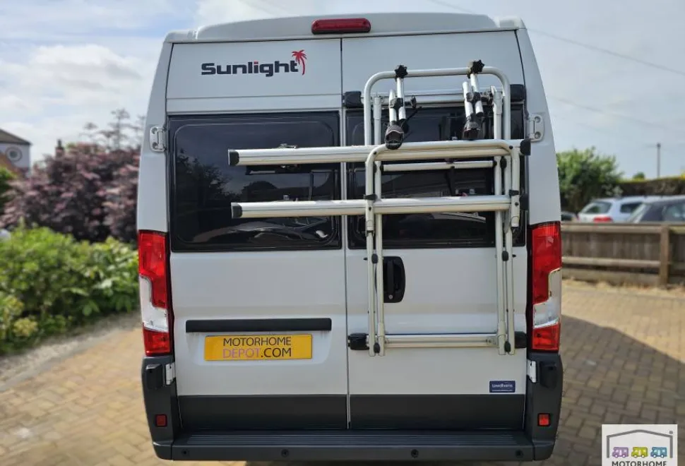 Sunlight Cliff 640 2019