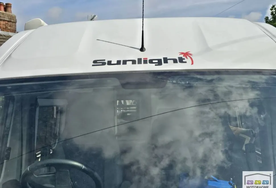Sunlight Cliff 640 2019
