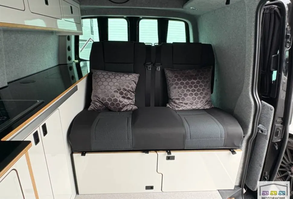Volkswagen T6  2016