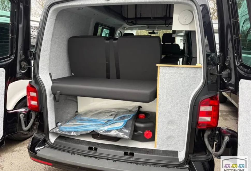 Volkswagen T6  2016