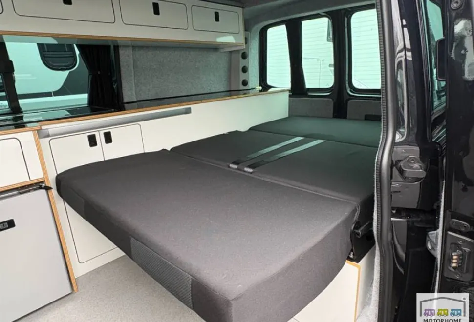 Volkswagen T6  2016