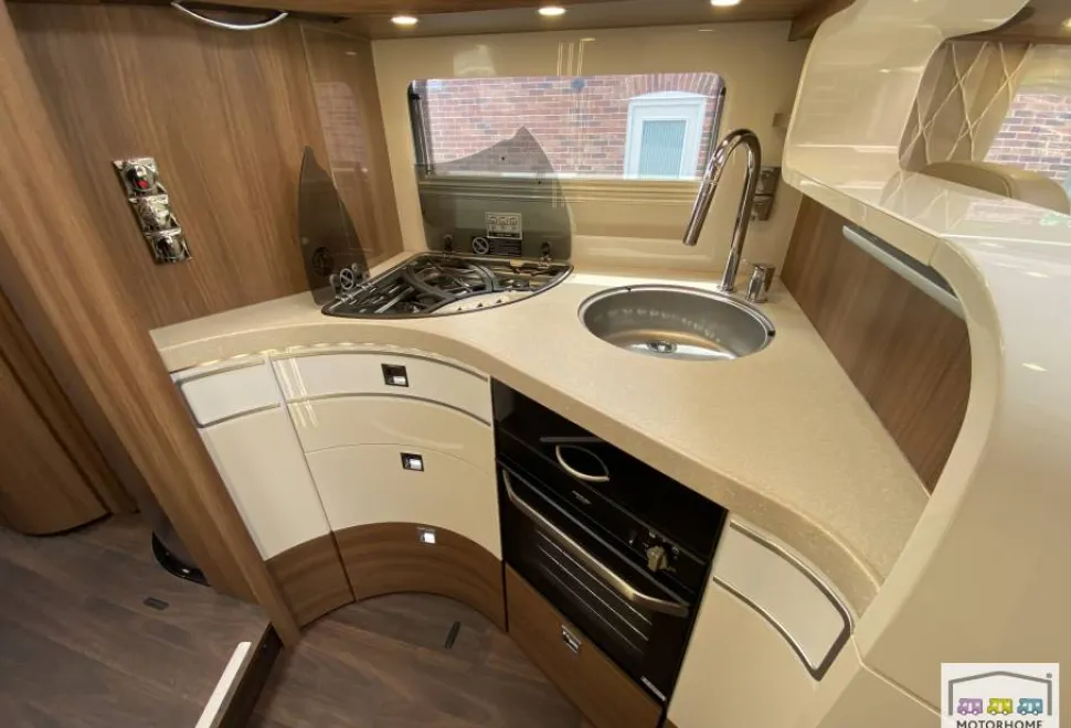 Carthago Chic E Line i50 2022