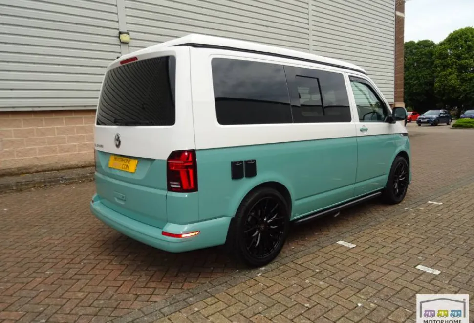 Volkswagen T6.1 Transporter Highline  2024