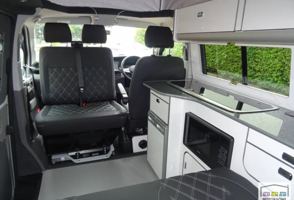 Volkswagen T6.1 Transporter Highline  2024