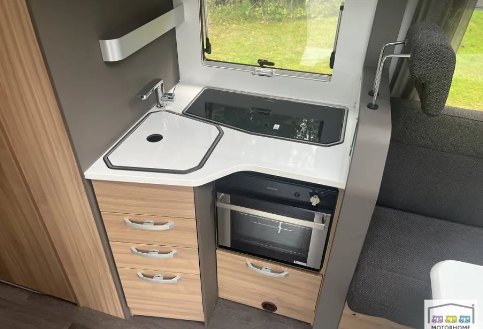 Adria Coral 670 DL Plus 2020