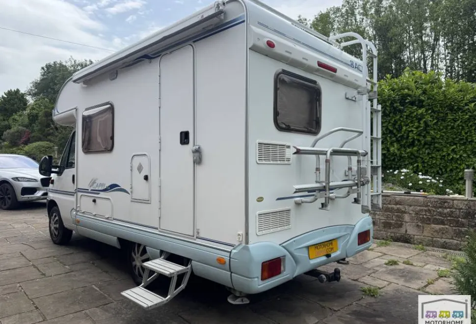 ACE Capri  2005