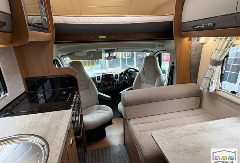 Auto-Trail Apache 700 2020