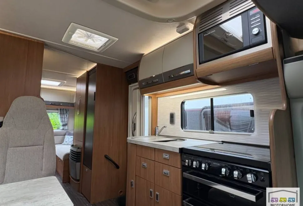 Auto-Trail Apache 700 2020