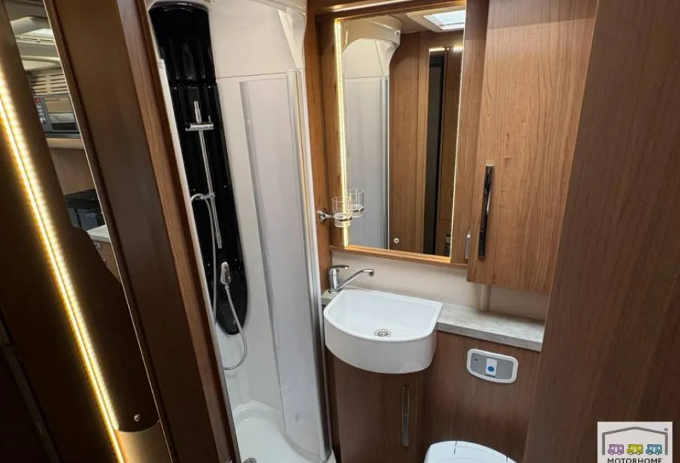 Auto-Trail Apache 700 2020
