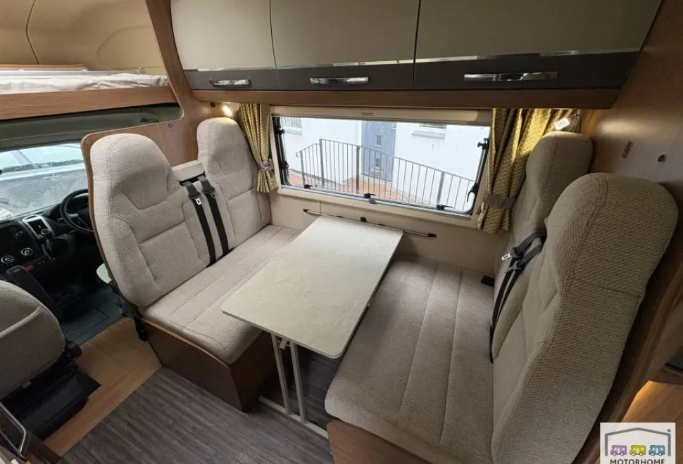 Auto-Trail Apache 700 2018