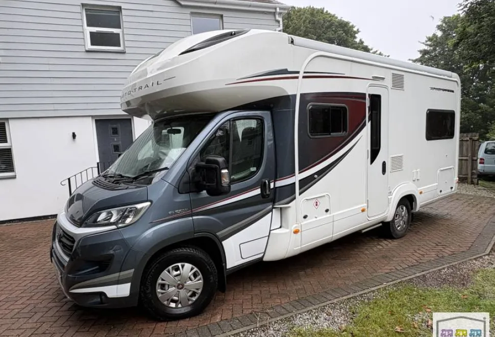 Auto-Trail Apache 700 2018
