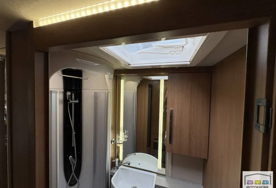 Auto-Trail Apache 700 2018
