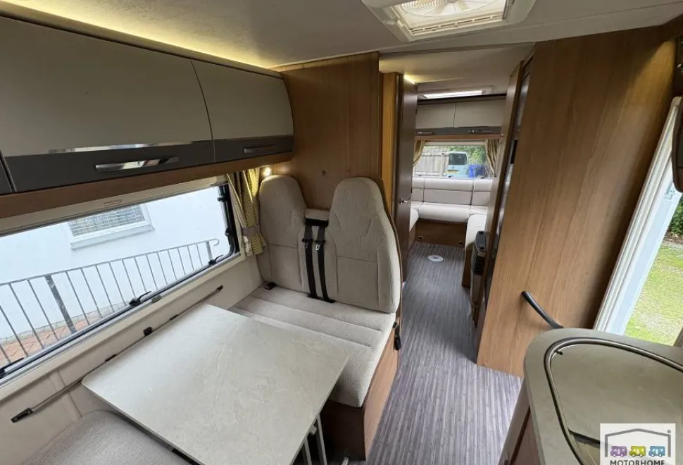 Auto-Trail Apache 700 2018