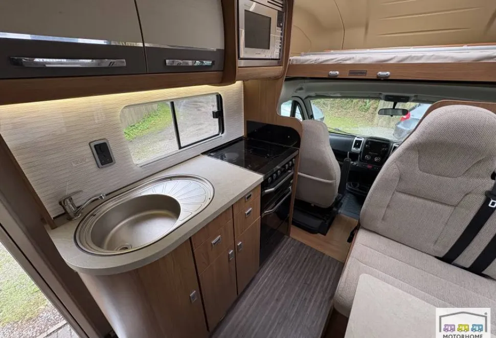 Auto-Trail Apache 700 2018