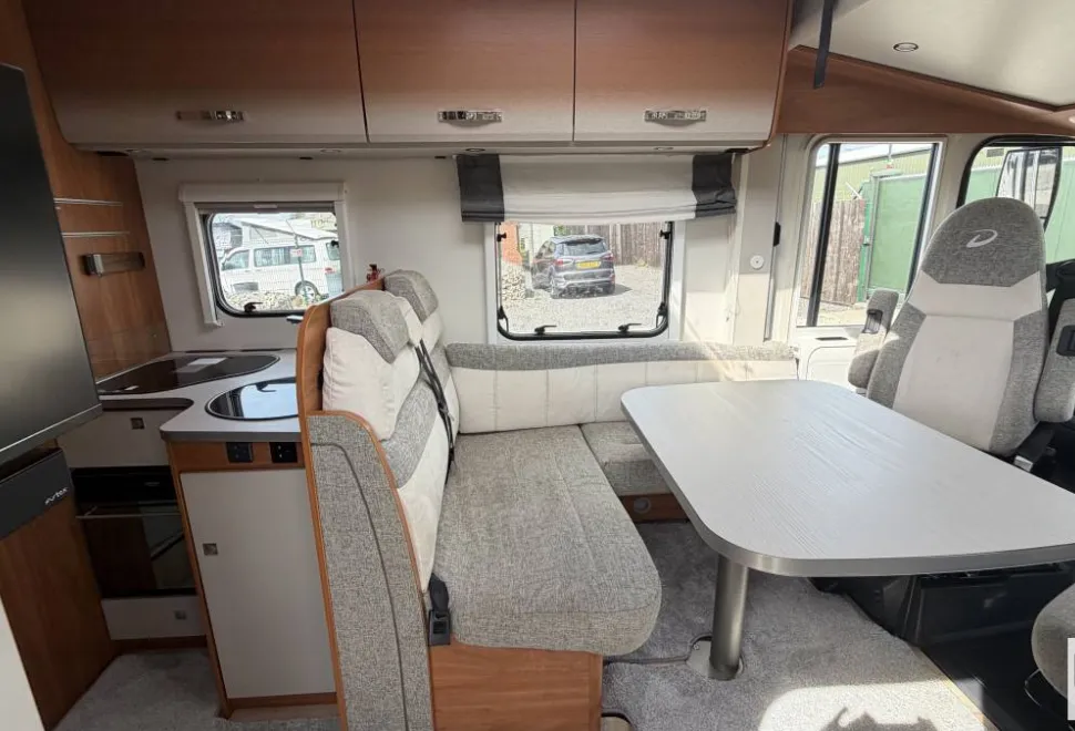 Dethleffs Trend T7057 Dbm Auto 2020