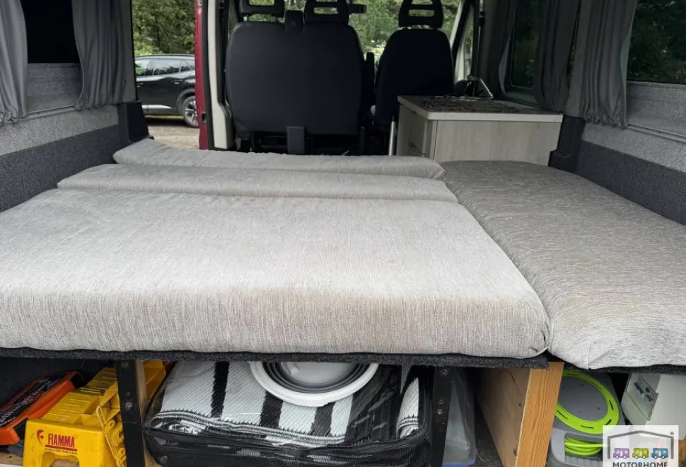 Peugeot Boxer  2012