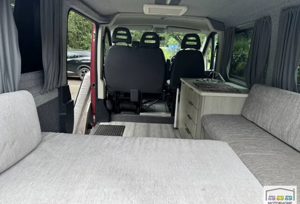 Peugeot Boxer  2012