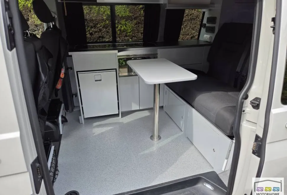 Volkswagen T6.1 Transporter Highline  2021
