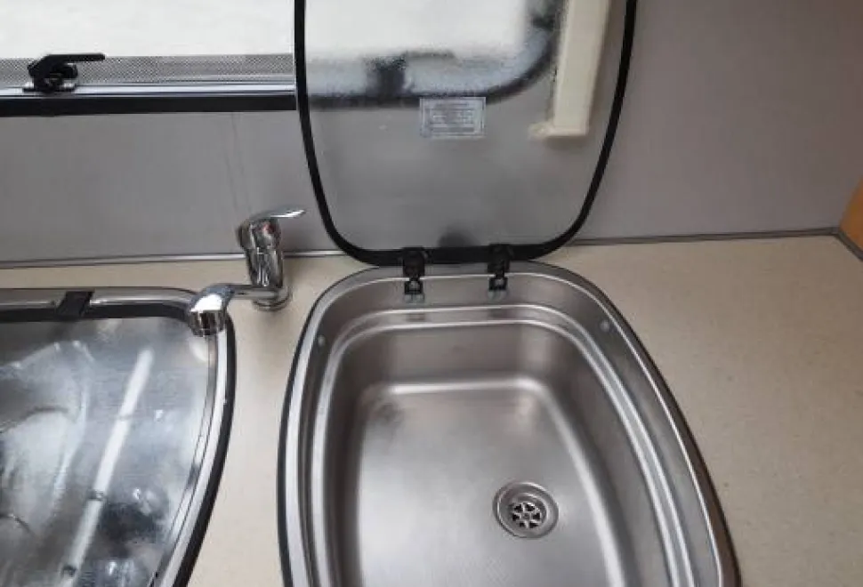 Elddis Sunquest 180 2011