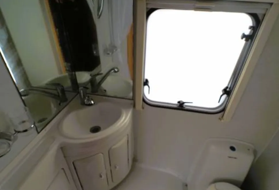 Elddis Sunquest 180 2011