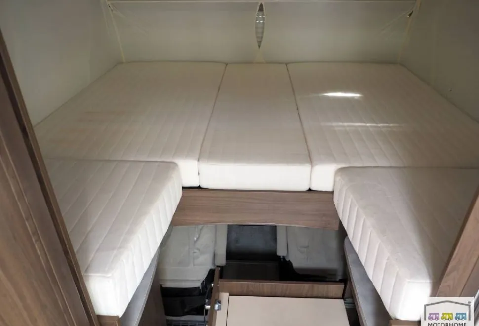 Frankia F Line Luxury i790 2020
