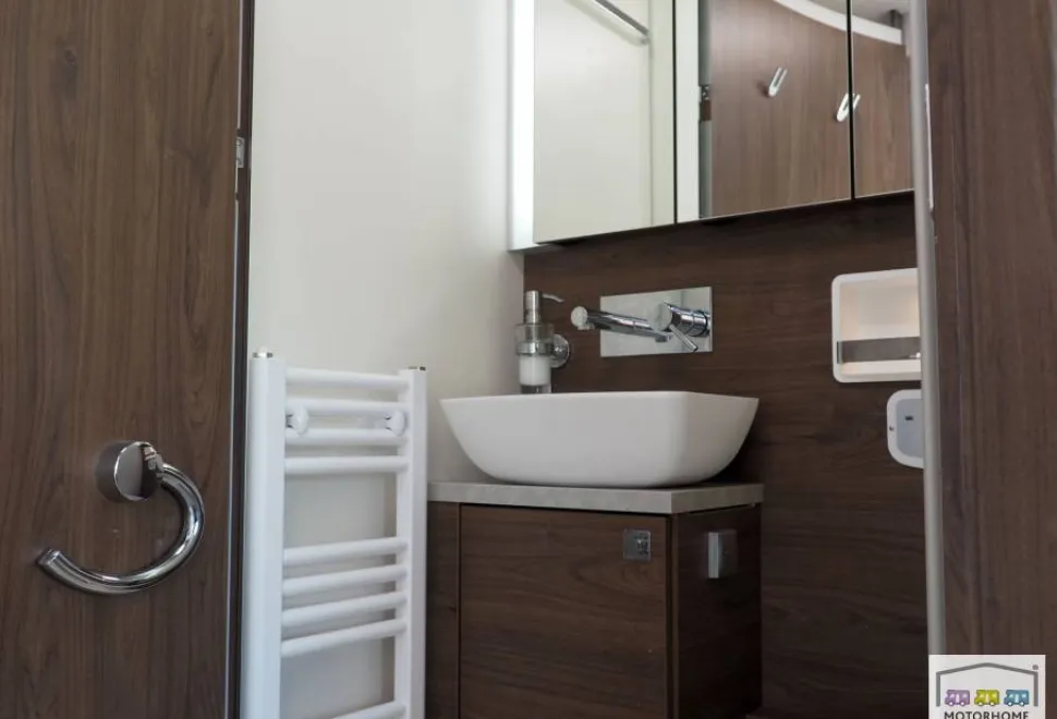 Frankia F Line Luxury i790 2020