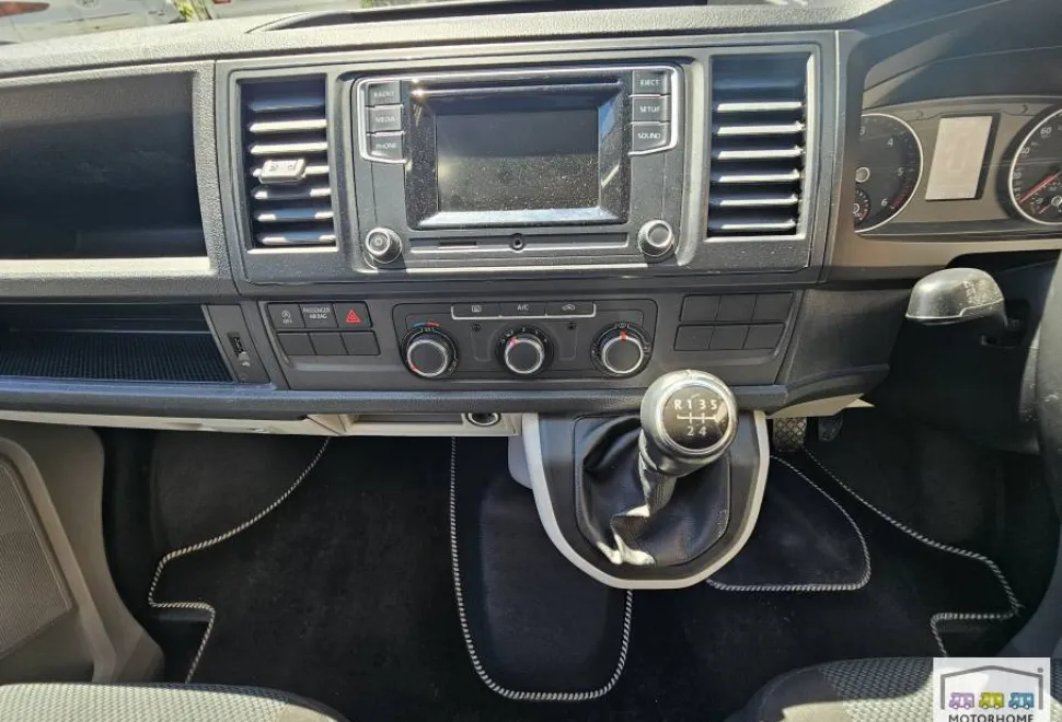 Volkswagen Campervan  2018