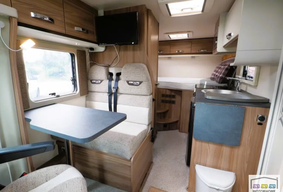 Swift Escape Compact C205 2020