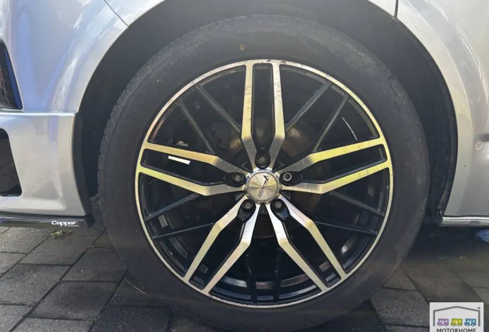 Volkswagen T30 Highline TDI 2017