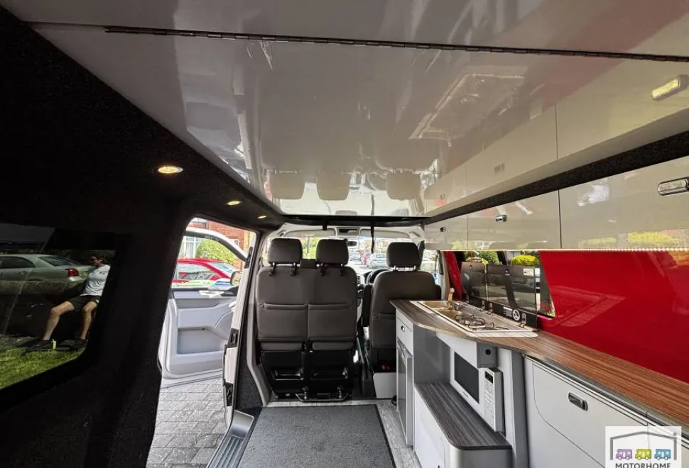 Volkswagen T30 Highline TDI 2017