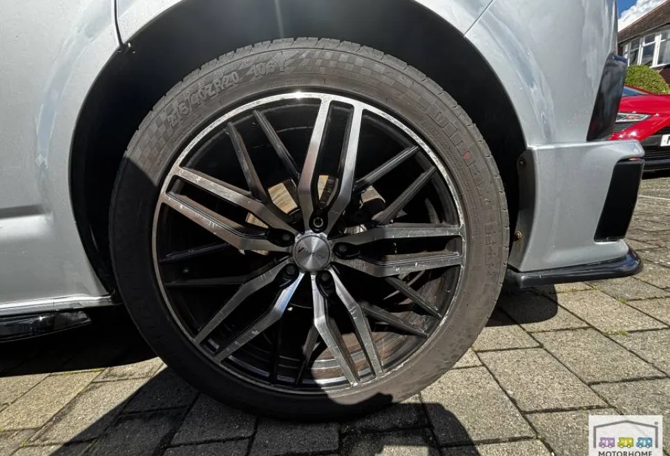 Volkswagen T30 Highline TDI 2017