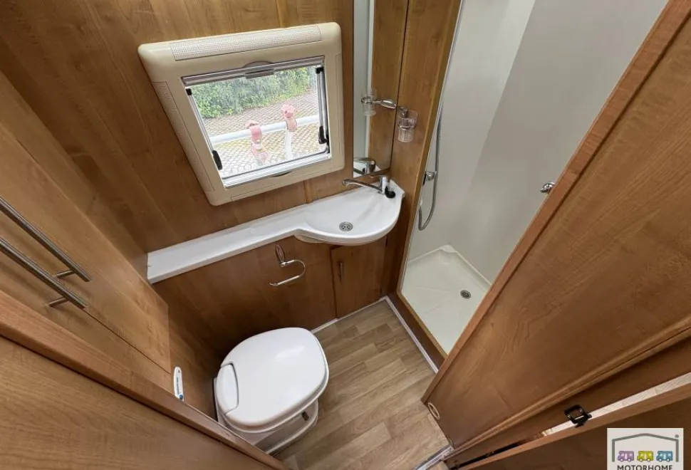 Auto-Trail Cheyenne 740S  2008