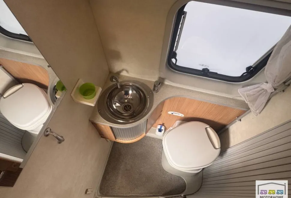 Adria Twin  2010
